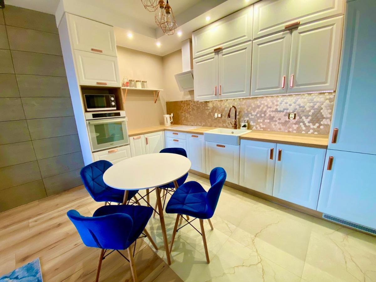 Apartament Pocztovia - Scisle Centrum, Prywatny Parking Елк Екстериор снимка